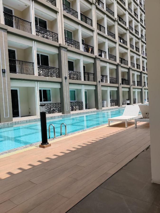 Romantic Beach Apartment芭堤雅水系高档酒店式公寓可做饭 Jomtien Beach Exterior foto